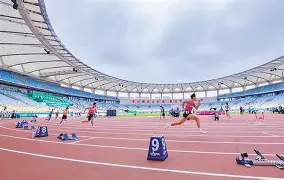 田径季后赛上演强强对话，辽东霹雳队淘汰对手中原天虎队，战术调整见效；临场应变见真章的简单介绍-九游在线入口
