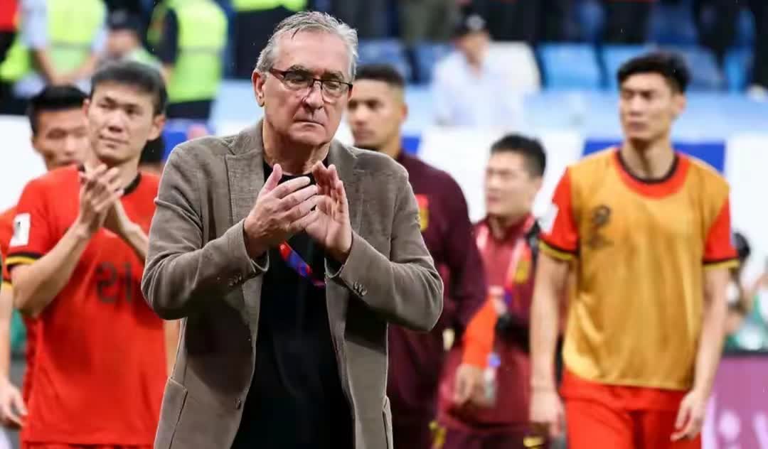 转会期中超传出新动向;波尔图外线爆发;管理层表态——气氛紧张;医务组通报恢复的简单介绍 转会期中超传出新动向;波尔图外线爆发;管理层表态——气氛紧张;医务组通报恢复的简单介绍